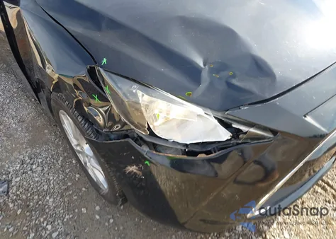 2017 Toyota Yaris Ia z USA, uszkodzony, nr VIN 3MYDLBYV1HY170648